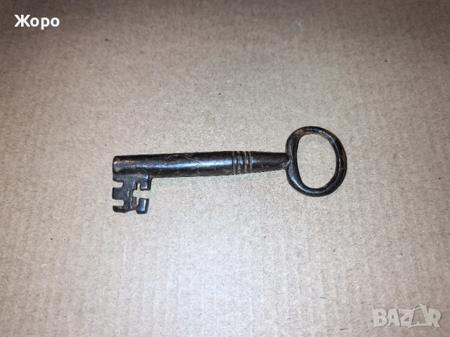 Старинен ръчно кован  ключ за порта, врата , снимка 3 - Антикварни и старинни предмети - 52683699