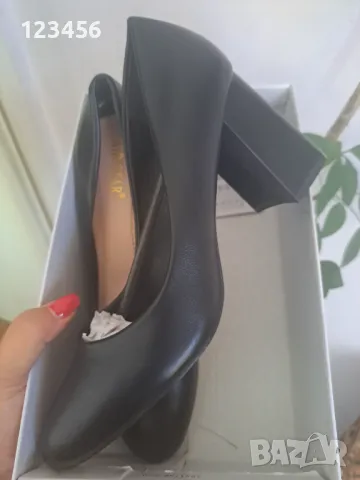 Офис обувки