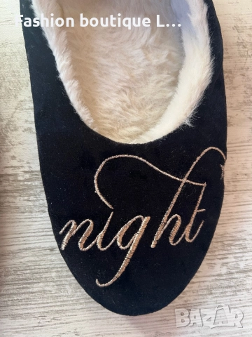 Домашни дамски пухени пантофки тип балеринки в черен цвят с надпис Good Night 🖤, снимка 4 - Пантофи - 52423045