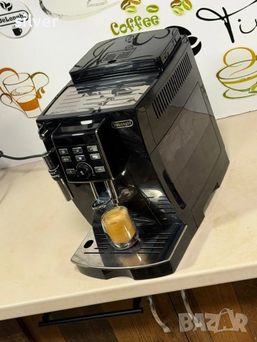 Кафемашина кафе автомат delonghi magnifica S с гаранция, снимка 2 - Кафемашини - 53171052