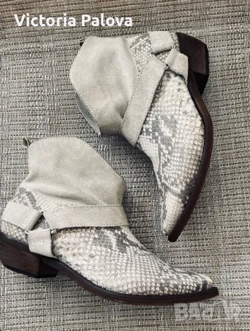 Кожени  боти змийски принт TRAFALUC Испания, снимка 9 - Дамски боти - 49276746