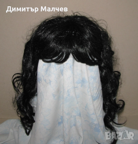 Перука от изкуствена коса 60 см черна на букли, отлична, снимка 2 - Други - 52020437