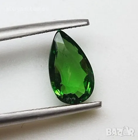 Елегантен Цаворит гранат в шокиращо зелен цвят 0.99кт.! Сертифициран! Нов!, снимка 7 - Други - 50437375