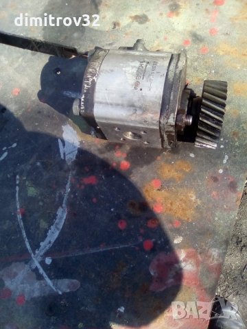 Хидравлична помпа за двигател “ ДОЙЦ “, снимка 2 - Части - 35913993