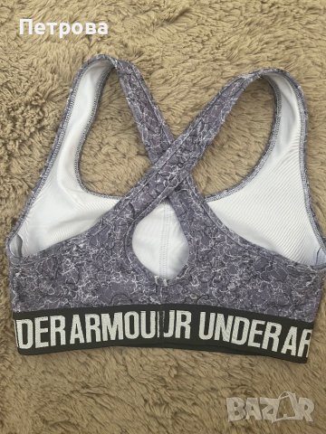 Топ Under Armour , снимка 2 - Корсети, бюстиета, топове - 41756852