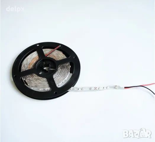 Светодиодна лента с 60 диода самозалепваща червена 12V 4,8W, снимка 1