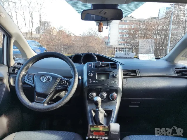Toyota Verso 1.6 D-4D (112кс) 6+1, снимка 11 - Автомобили и джипове - 48124115