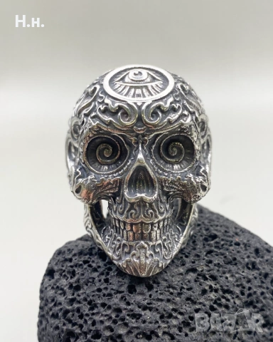 Сребърен пръстен череп