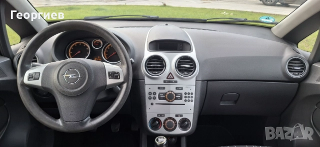 Opel Corsa Edition 1.2i 80PS, снимка 9 - Автомобили и джипове - 52043174