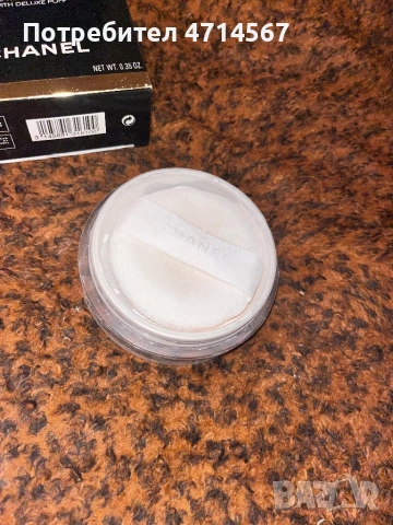 Продавам оригинална разсипна пудра Chanel – Poudre Cristalline (Ultra-Fine Translucent Powder)., снимка 2 - Други - 53727557
