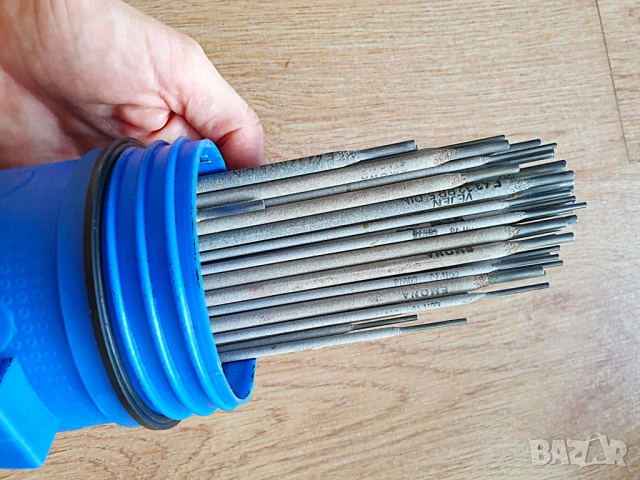 Инверторен електрожен GYS Gysmi 135T (MMA/TIG) + аксесоари, снимка 10 - Други инструменти - 51218249