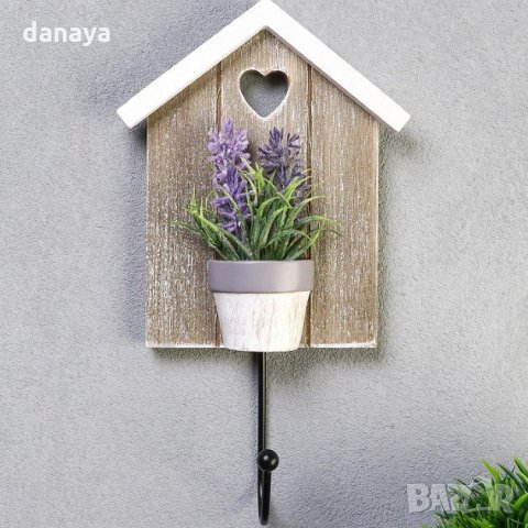 2446 Малка декоративна закачалка с декорация лавандула