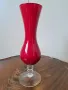 винтидж ваза от рубинено стъкло с прозрачен пиедестал     1/1, снимка 1