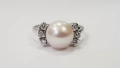 Златен пръстен с перла и диаманти , снимка 3