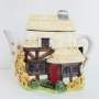 Ръчно рисуван фин керамичен чайник Annie Row, „The Village Autumn Cottage“, снимка 1