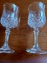Две Кристални чаши за шампанско на столче с ефектни орнаменти., снимка 1