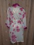М  Бял,прозрачен халат на розови цветя , снимка 5