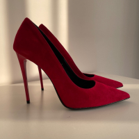Червени обувки от естествен велур, снимка 3 - Дамски обувки на ток - 36252135