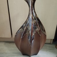 керамична ваза в арт стил, снимка 1 - Вази - 41084461