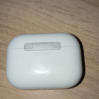 Apple air pods pro, снимка 4 - Bluetooth слушалки - 44827811