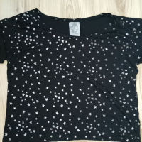 Дамска тениска ZARA Trafaluc, size M, свободен модел, черна със сребърни звездички, като нова, снимка 3 - Тениски - 35078159