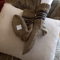 Ръчно плетени мъжки чорапи от вълна размер 38, снимка 2 - Мъжки чорапи - 41767398