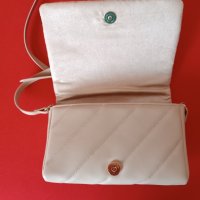 Малка дамска чанта, снимка 3 - Чанти - 41891598