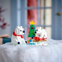 Lego 40571 Wintertime Polar Bears Полярни мечки през зимата Christmas set lego, снимка 5 - Колекции - 44459358