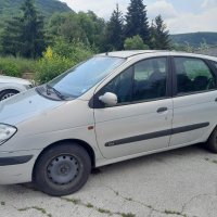 Renault Megane Scenic 1.6 16 V, 2002 г на части, снимка 2 - Автомобили и джипове - 41384558