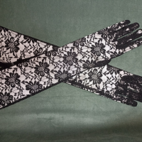 Нови дълги  черни дантелени ръкавици, снимка 4 - Ръкавици - 44791532
