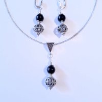 Разкошният ни нов комплект с камъни Черен диамант и фини филигранни орнаменти в цвят сребро , снимка 3 - Бижутерийни комплекти - 41819158