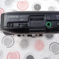 Sony WM-FX103 FM/AM Walkman Radio Cassette, снимка 5 - Плейъри, домашно кино, прожектори - 39062207