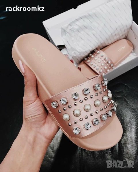 РАЗПРОДАЖБА ! ! ! -50 % на дамски чехли HAILYS, снимка 1