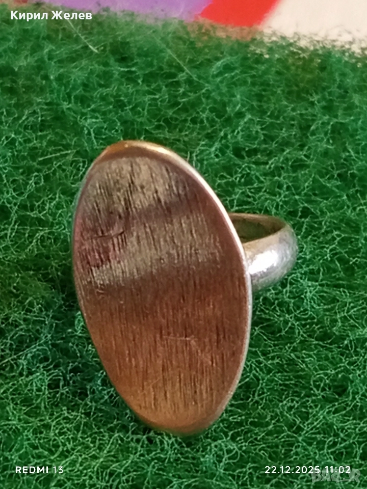 Сребърен пръстен с овален плот подходящ за гравиране майсторска изработка 44740, снимка 1