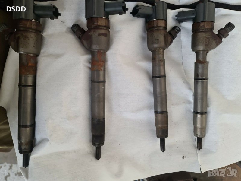 Дюзи / инжектори Bosch 0445110320 за Kia, Hyundai 1.6 CRDI, снимка 1