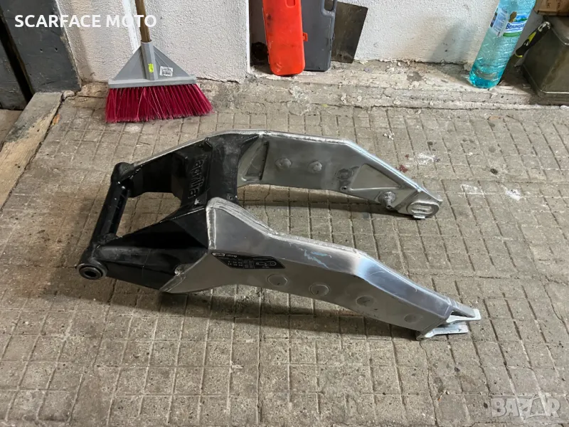 Магаре за APRILIA RSV 1000 R 2004-2010 SWINGARM, снимка 1