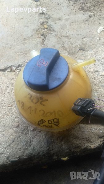 Разширителен съд антифриз Seat Toledo,Leon,Bora,Golf 4,Audi a3 Сеат Толедо Леон Голф 4 , снимка 1