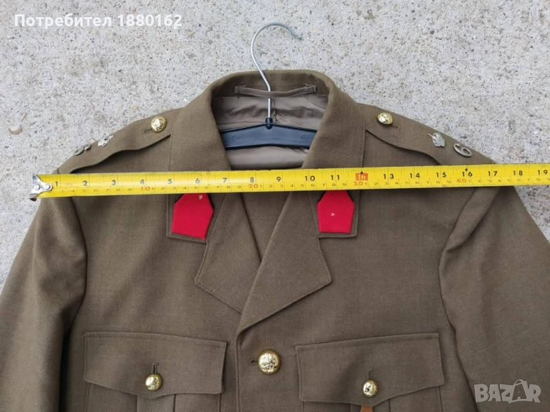 Парадната униформа , снимка 1