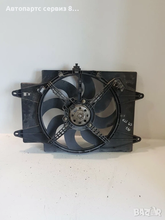 Alfa Romeo 147 2007 1.9 M-Jet вентилатор двигател оригинален 836000100, M13001700, снимка 1