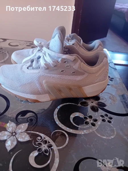 Дамски маратонки адидас , снимка 1