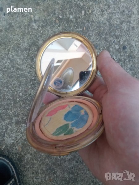 Пудриера с огледало, снимка 1