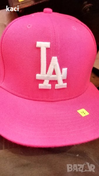 Шапка с права козирка , снимка 1