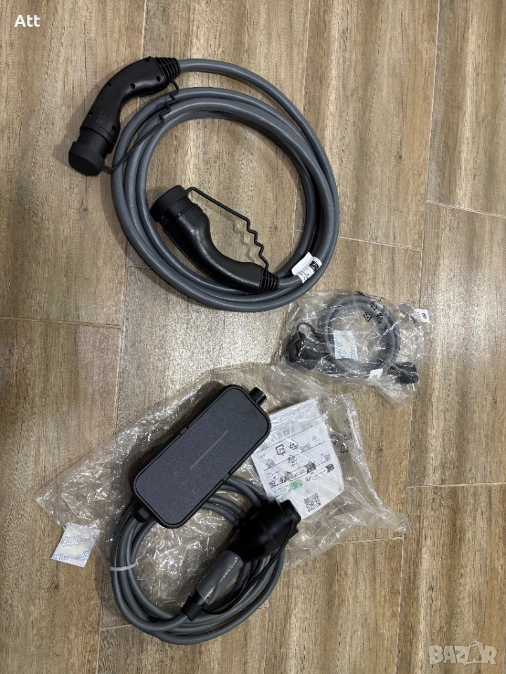  BMW Комплект зарядно 16 A Flexible Fast Charger c кабел за контакт шуко , снимка 1