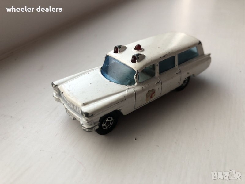 Метална количка Matchbox S&S Cadillac Ambulance - Superfast в мащаб 1:87, снимка 1