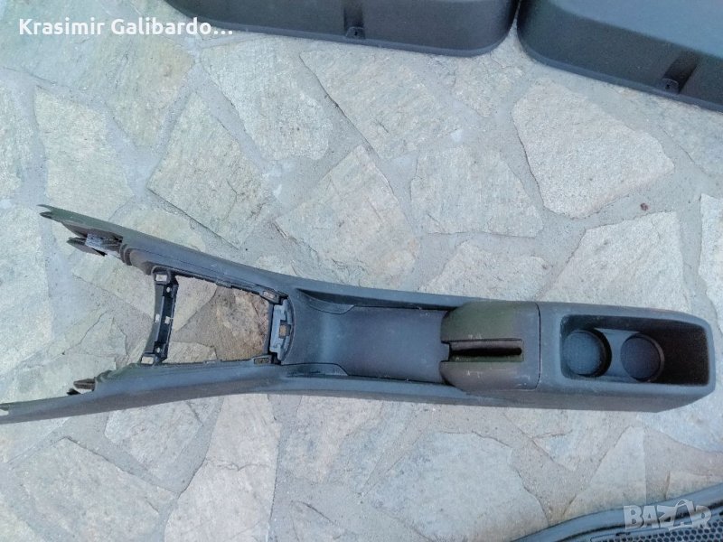 Барче,средна конзола за Пежо 208(2012-...), снимка 1