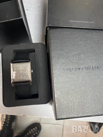 Дамски часовник Armani, снимка 2 - Дамски - 39606114
