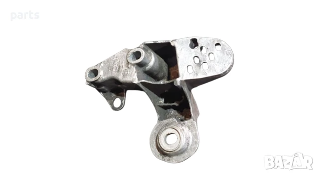 Лапа Двигател Ауди А4 B5 N:9009 (2) - А6 C5
- VW Пасат
- 4B0199351B