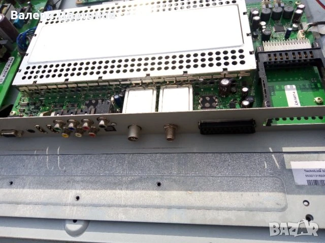 телевизор TechiSat TechniLine 32 HD на части, снимка 3 - Части и Платки - 51425584