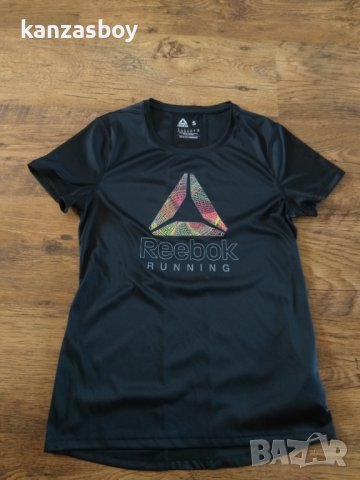 Reebok Run Essentials - страхотна дамска тениска КАТО НОВА, снимка 5 - Тениски - 41339987