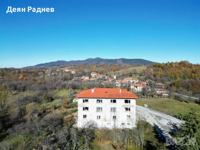 Къща в гр. Априлци, кв. Острец, РЗП 633 кв.м., снимка 5 - Къщи - 49599675